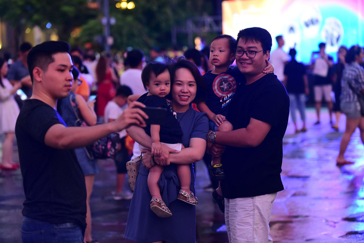 23h15, Tuổi Trẻ truyền hình trực tiếp lễ hội chào năm mới 2019 tại TP.HCM, Đà Nẵng, Hà Nội - Ảnh 8.