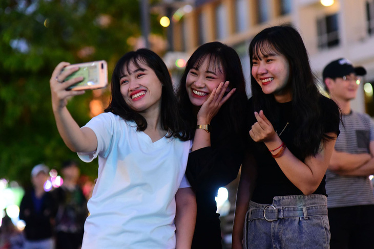 23h15, Tuổi Trẻ truyền hình trực tiếp lễ hội chào năm mới 2019 tại TP.HCM, Đà Nẵng, Hà Nội - Ảnh 9.