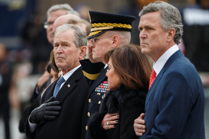 Bài điếu văn xúc động tiễn cha của cựu tổng thống Bush con - Ảnh 1.