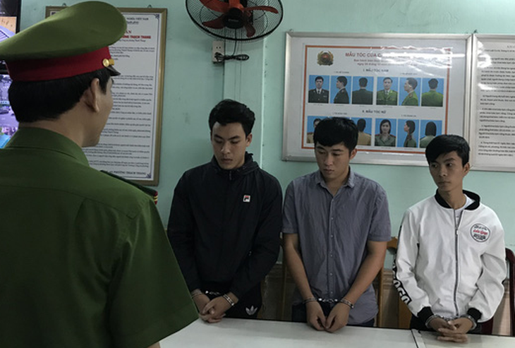 300 người sập bẫy bán xe giá rẻ của 3 sinh viên Đà Nẵng - Ảnh 1.