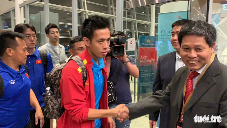 Tuyển Việt Nam đã đến Malaysia chuẩn bị trận chung kết AFF Cup - Ảnh 3.