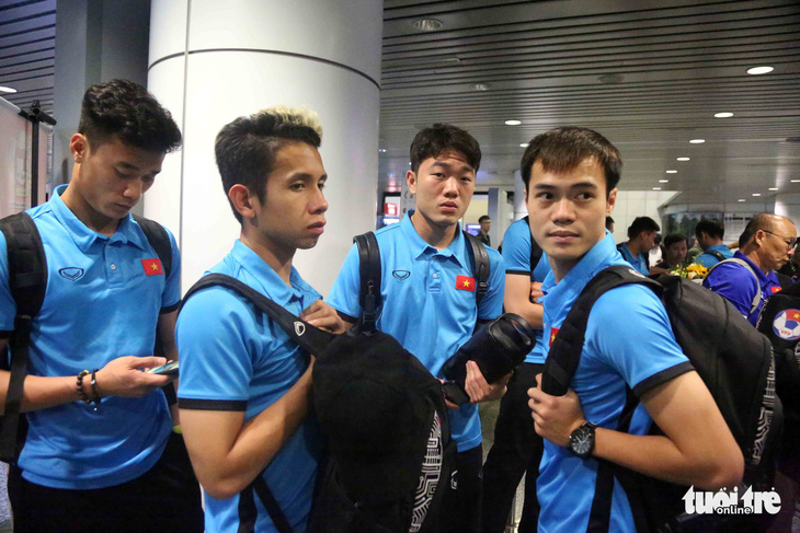 Tuyển Việt Nam đã đến Malaysia chuẩn bị trận chung kết AFF Cup - Ảnh 11.