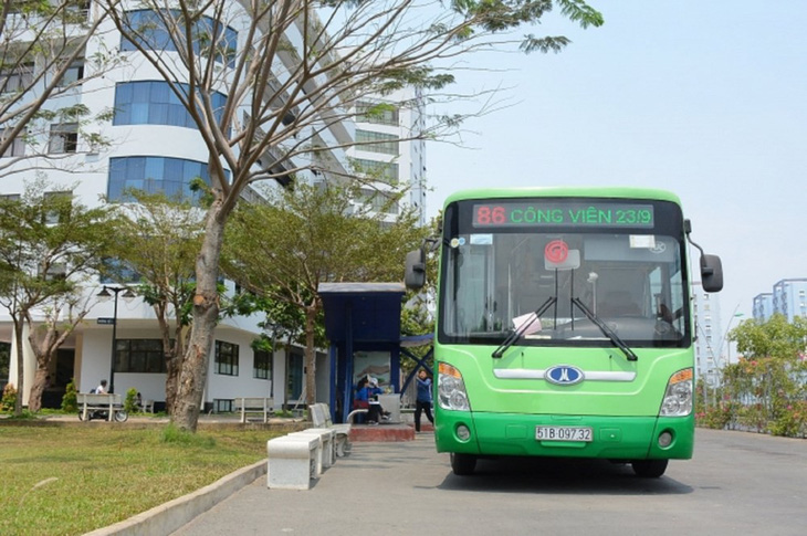 TP Hồ Chí Minh thí điểm thẻ xe buýt thông minh trên 9 tuyến - Ảnh 1.