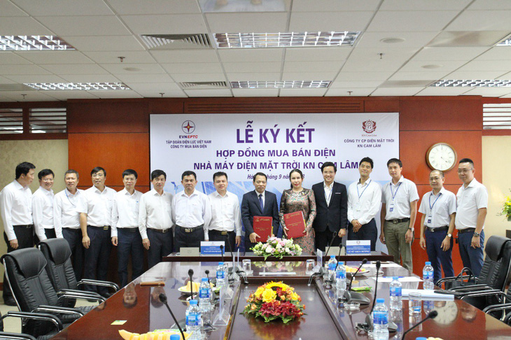 EVN ký kết hợp đồng mua bán điện với Công ty Cam Lam Solar - Ảnh 2.