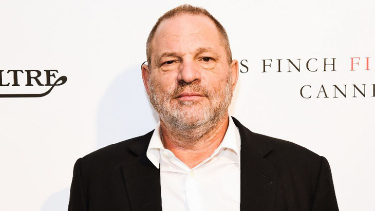 Hàng loạt nhân viên cũ tố ông trùm Harvey Weinstein - Ảnh 1.