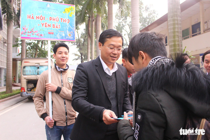 Chuyến xe miễn phí đưa sinh viên Hà Nội về quê - Ảnh 3.