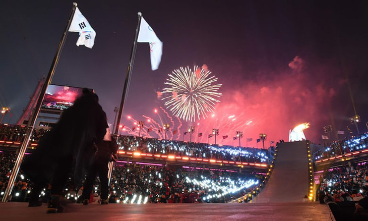 Lễ khai mạc Olympic mùa đông Pyeongchang rực rỡ và hiện đại - Ảnh 3.