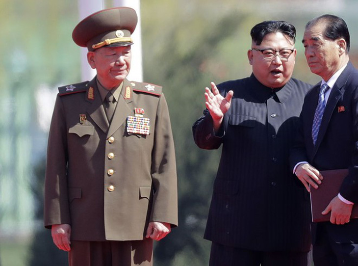 Tướng to của Triều Tiên cách chức vì tham nhũng - Ảnh 1.