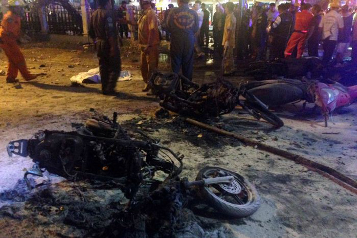 Xe máy nổ tung giữa chợ ở Thái Lan, ít nhất 3 người thiệt mạng - Ảnh 1.