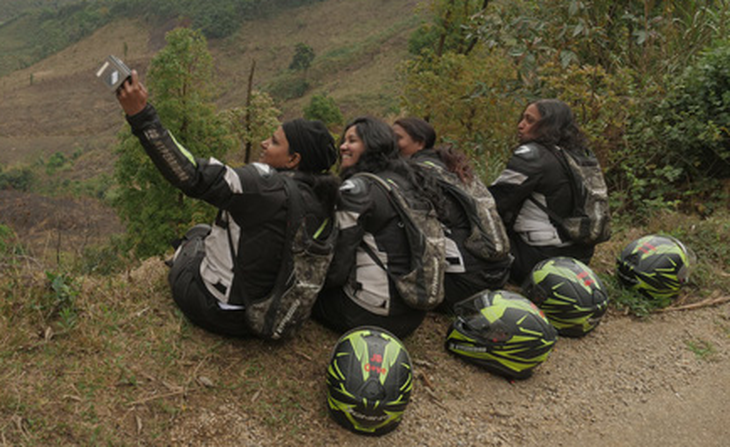 Bốn nữ phượt thủ Ấn Độ tới Việt Nam bằng xe máy - Ảnh 9.