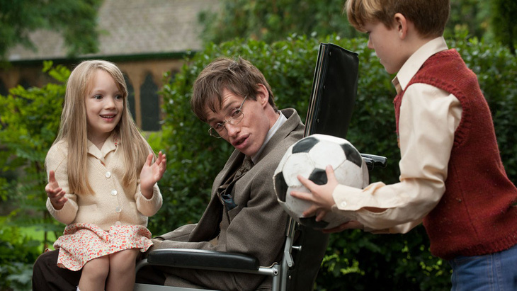 The Theory of Everything: cuộc đời Stephen Hawking qua điện ảnh - Ảnh 12.