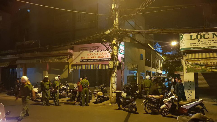 Nhiều tiếng nổ nghi truy sát ở Tân Phú - Ảnh 2.