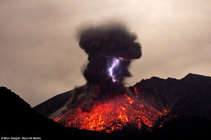 Lần đầu ghi âm được tiếng sấm núi lửa bí ẩn - Ảnh 1.