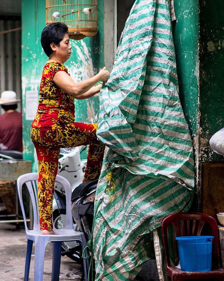 Phụ nữ Sài Gòn: Nụ cười che lấp giọt mồ hôi - Ảnh 5.