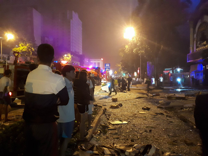 Quán nướng hai tầng nổ giữa đêm ở Nghệ An - Ảnh 3.