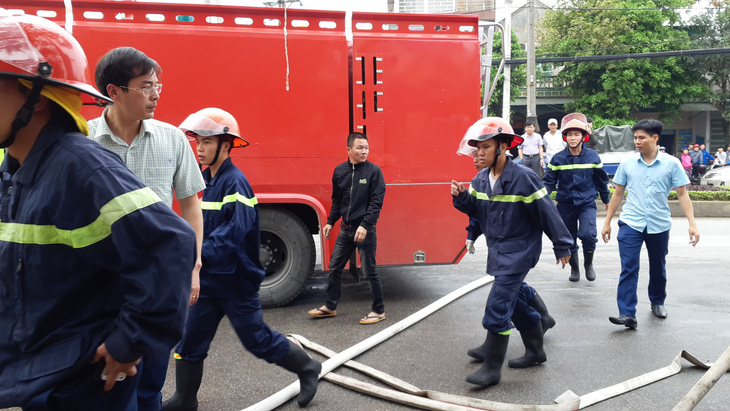 200 cảnh sát chữa cháy tòa nhà karaoke Kingdom Hà Tĩnh - Ảnh 7.
