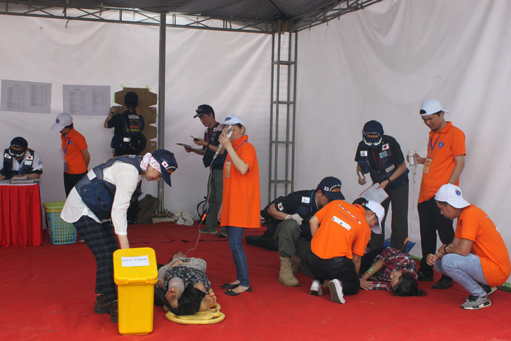 Diễn tập ASEAN cứu người trong siêu bão - Ảnh 2.