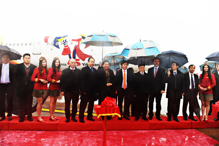 Vietjet nhận máy bay biểu tượng kỷ niệm 45 ngoại giao Việt Nam – Pháp - Ảnh 1.