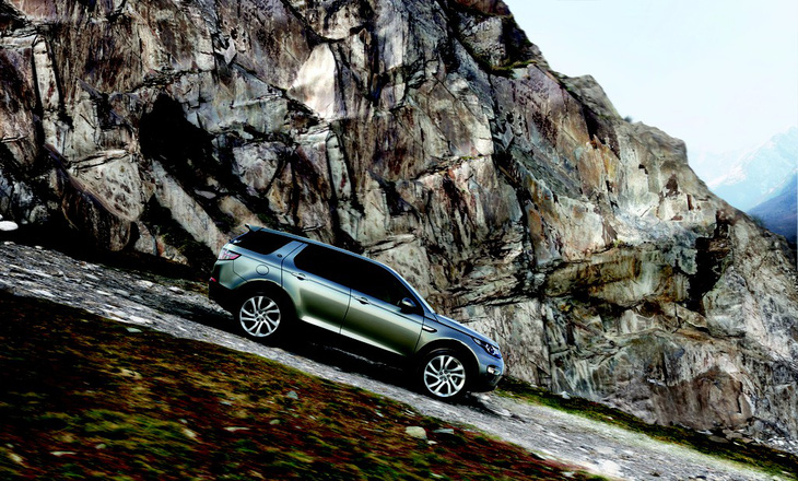 Land Rover Discovery Sport - SUV hạng sang cho người ưa trải nghiệm - Ảnh 1.