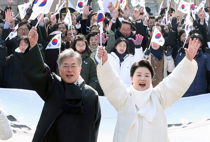 Hai trùm an ninh Hàn Quốc làm phái viên sang Triều Tiên - Ảnh 1.