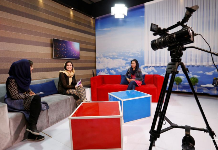 Kênh truyền hình toàn nữ ở Afghanistan - Ảnh 2.