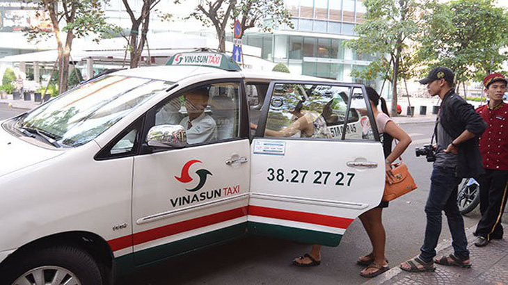 Ngành thuế bác chuyện Vinasun nhượng quyền taxi cho lái xe - Ảnh 1.