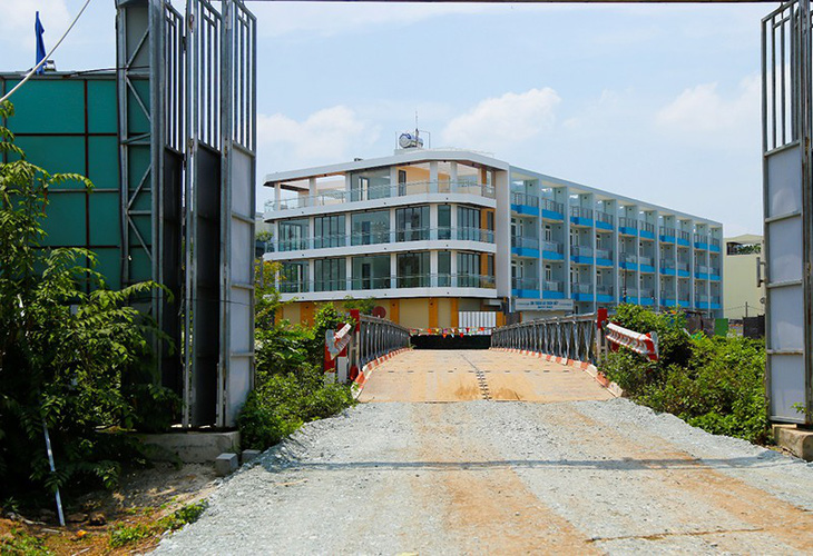 Sinh viên Trường ĐH Văn Lang học tập tại cơ sở mới - Ảnh 1.