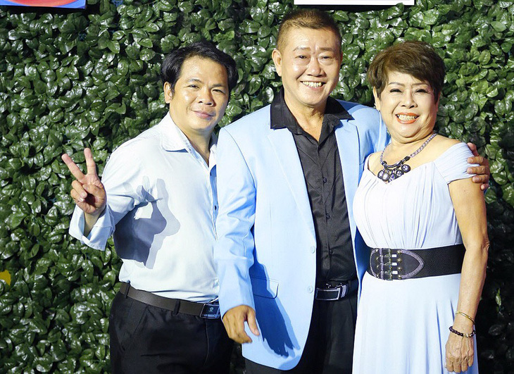 Nguyễn Văn Chung lần đầu đưa con lên sân khấu thi hát - Ảnh 3.