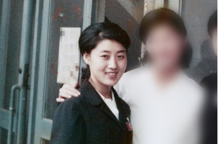 Tìm thấy ảnh mẹ ông Kim Jong Un đến Nhật năm xưa - Ảnh 1.