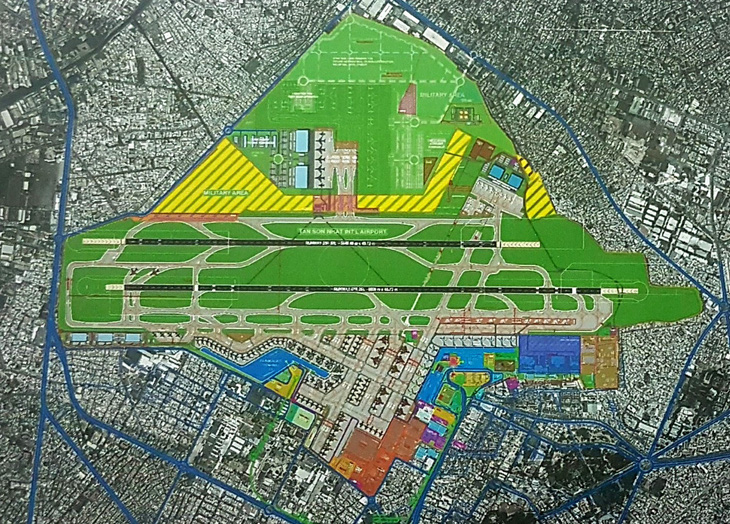 Thủ tướng: Sử dụng đất cả phía nam và bắc sân bay Tân Sơn Nhất - Ảnh 1.