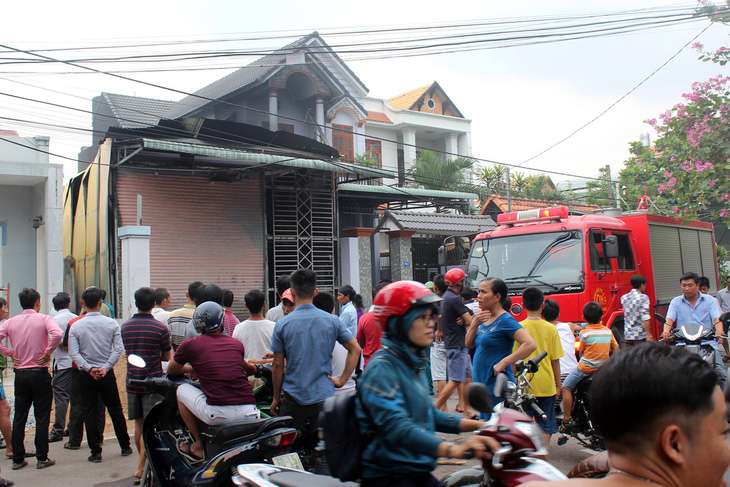 Căn nhà khóa trái cửa bị cháy rụi tại Đồng Nai - Ảnh 1.