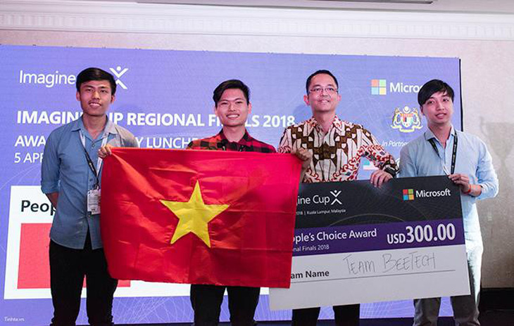 Imagine Cup Châu Á 2018: Sinh viên ĐH Duy Tân giành giải Sản phẩm bình chọn nhiều nhất - Ảnh 1.