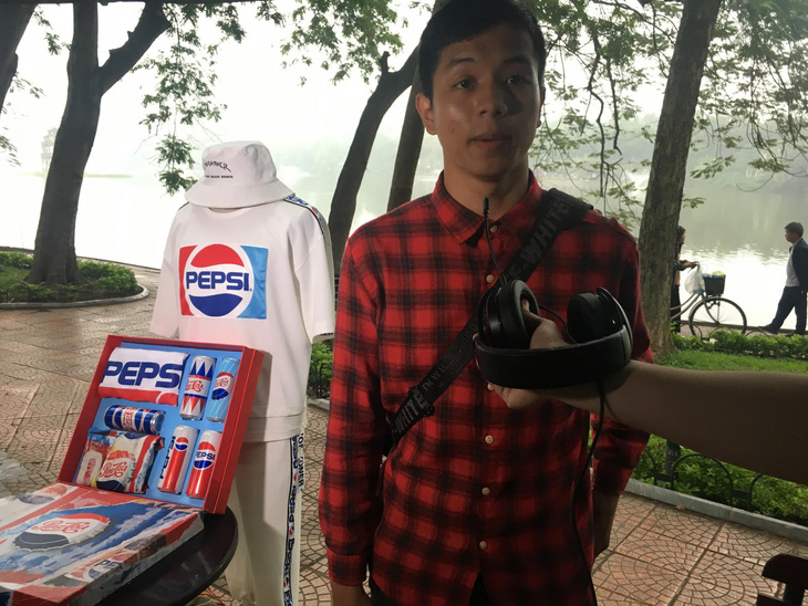 “Lật tung” cả Hà Nội vì hộp quà chất Pepsi - Ảnh 7.