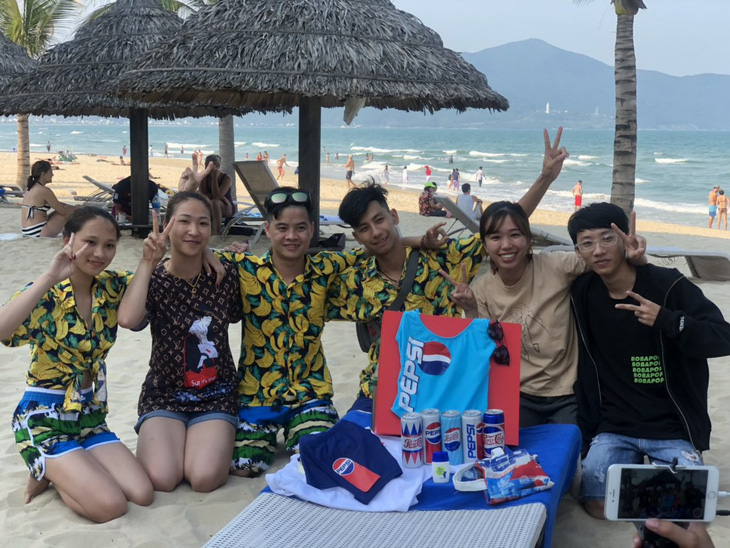 Giới trẻ Đà Nẵng - Hội An nhộn nhịp săn quà Pepsi - Ảnh 8.
