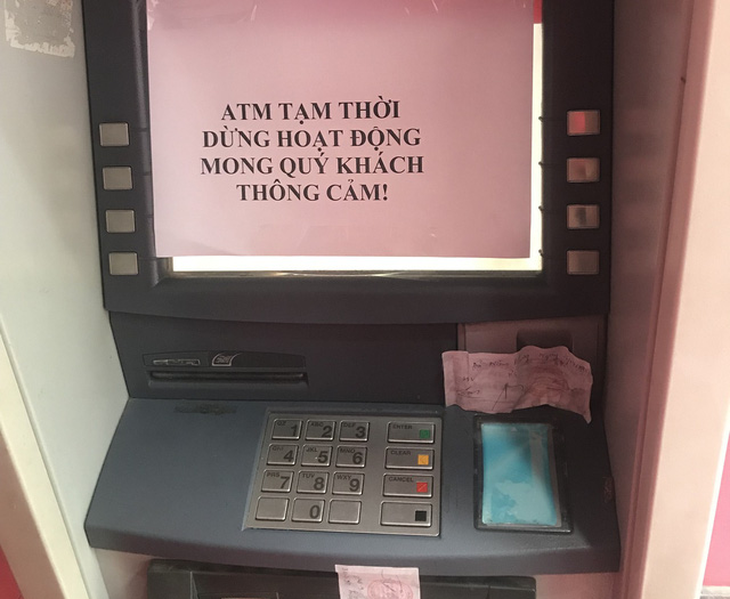Agribank hoàn tiền cho khách bị mất trộm trong thẻ ATM - Ảnh 1.