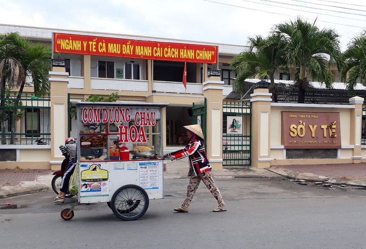 Cảnh cáo giám đốc Sở Y tế Cà Mau - Ảnh 1.