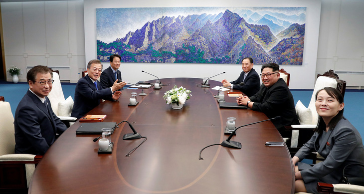 Trùm tình báo Hàn Quốc rơi nước mắt trong thượng đỉnh liên Triều - Ảnh 2.