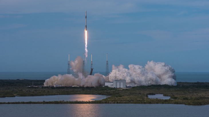 SpaceX phóng tên lửa mang theo… tinh trùng lên ISS - Ảnh 1.