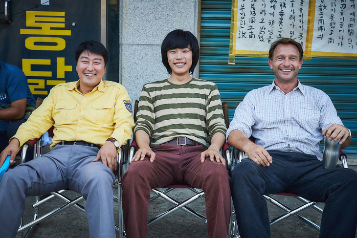 A taxi driver - phim ăn khách nhất màn ảnh Hàn năm 2017 - Ảnh 8.