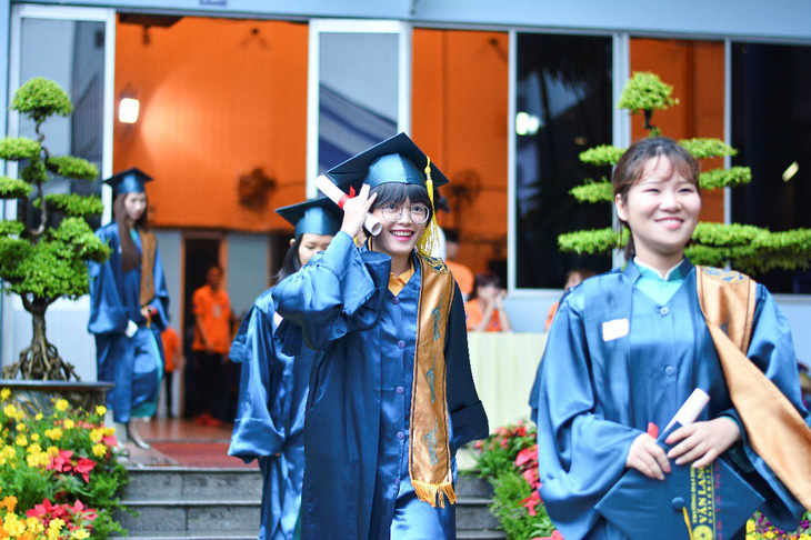 ĐH Văn Lang hơn 90% sinh viên tốt nghiệp có việc làm - Ảnh 1.