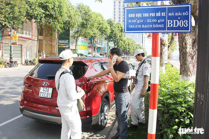 Smart Parking: chưa thông minh! - Ảnh 1.