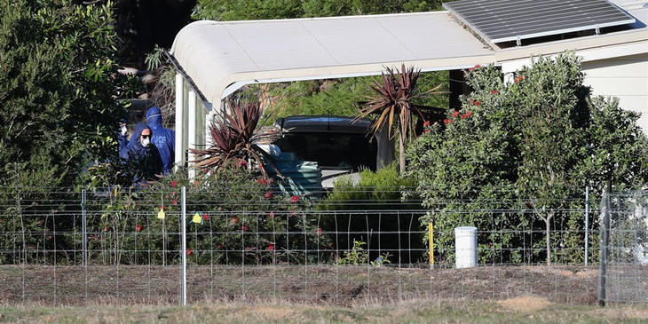 3 khẩu súng trong vụ thảm sát ở Úc là của ông ngoại 4 đứa trẻ - Ảnh 1.