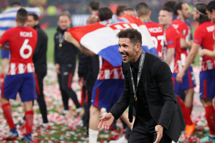 Atletico Madrid ăn mừng chức vô địch Europa League - Ảnh 8.