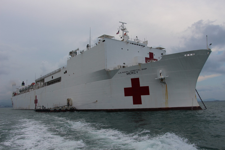 Siêu bệnh viện USNS Mercy của Hải quân Mỹ đến Nha Trang - Ảnh 8.