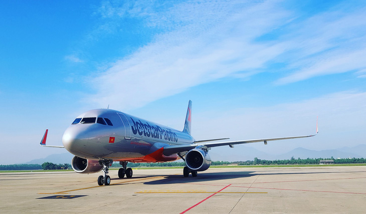 Máy bay Jetstar quay đầu cấp cứu thai phụ người Cộng hòa Czech - Ảnh 1.