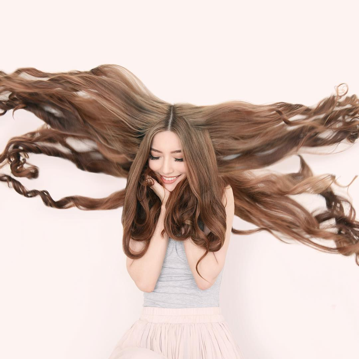 Cô gái gốc Việt gây sốt vì mái tóc như Công chúa tóc mây - Ảnh 8.