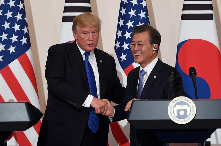 Lãnh đạo Mỹ - Hàn điện đàm bàn cuộc gặp ông Kim Jong Un - Ảnh 1.