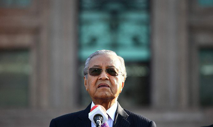 Ông Mahathir tố chính quyền cũ đục khoét khiến đất nước lâm nợ nần - Ảnh 1.