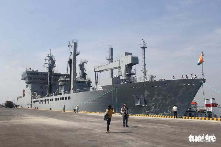 Đà Nẵng đón cùng lúc 3 tàu hải quân Ấn Độ vào thăm - Ảnh 4.