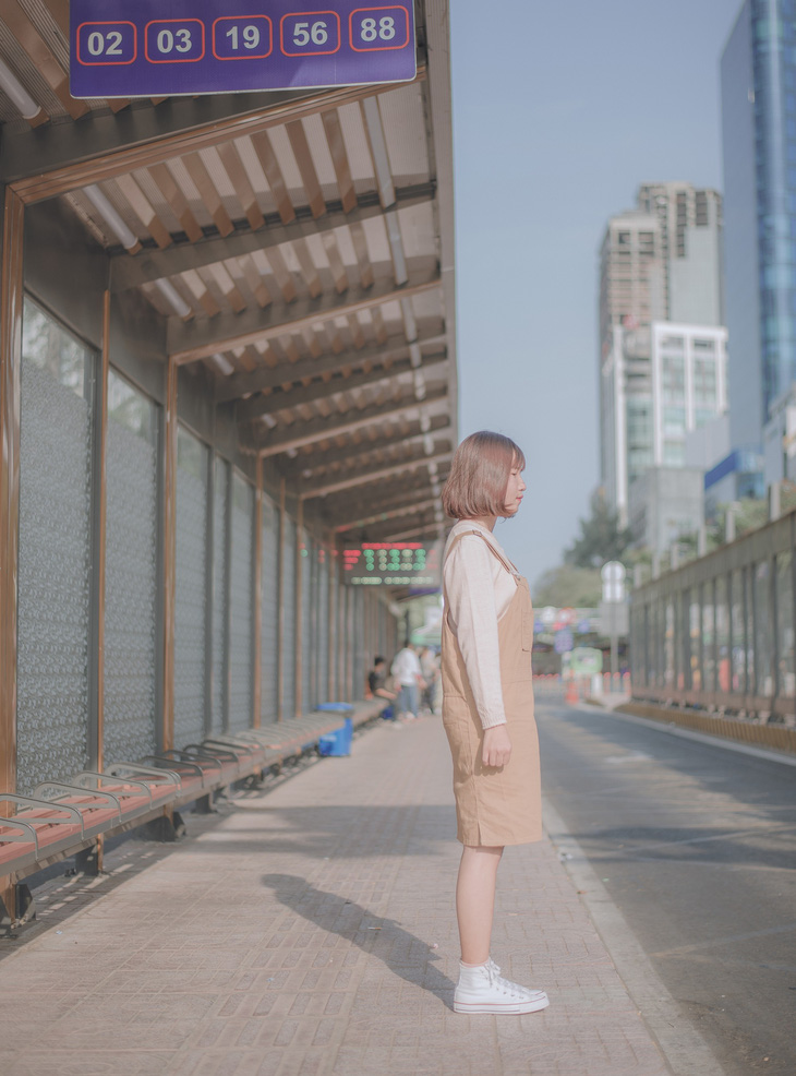 Trạm xe buýt Bến Thành: địa điểm ‘sống ảo’ đẹp như phim Hàn - Ảnh 7.